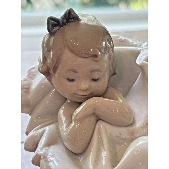 Lladro Figurine Comforting Dreams #6710 Used NOT PERFECT MISSING BIRD - Picture 9 of 14